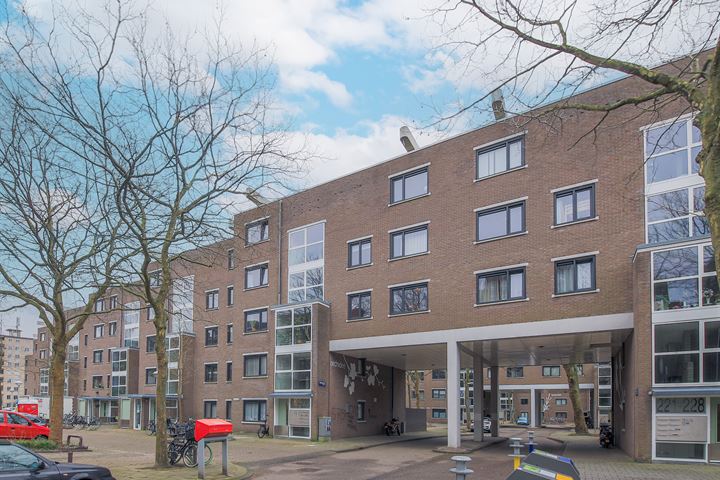 Marcantilaan 229 in Amsterdam foto