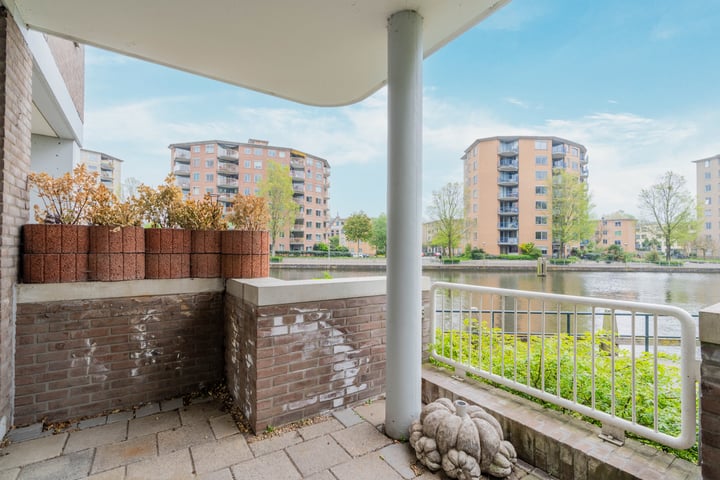 Marcantilaan 364 in Amsterdam foto
