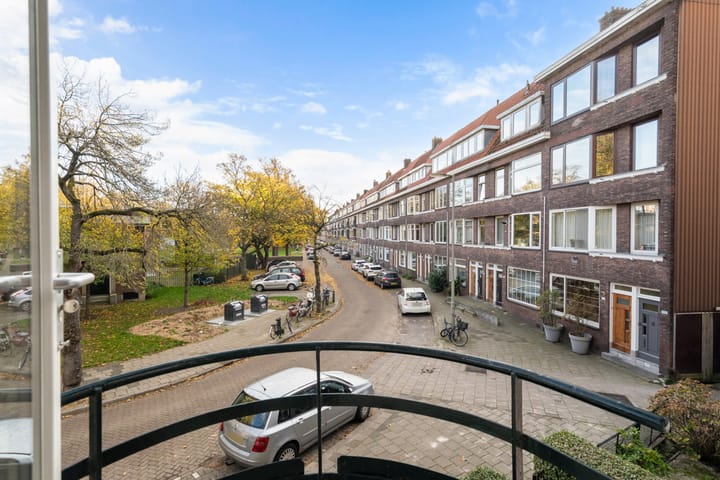 Marconistraat 103B in Schiedam foto