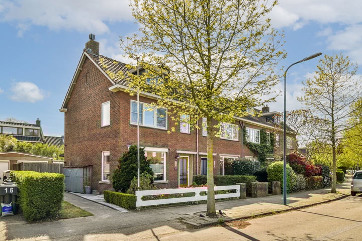 Marelaan 16 in Oegstgeest foto
