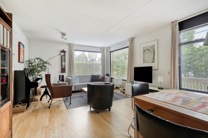 Marga Klompélaan 88 in Amsterdam foto