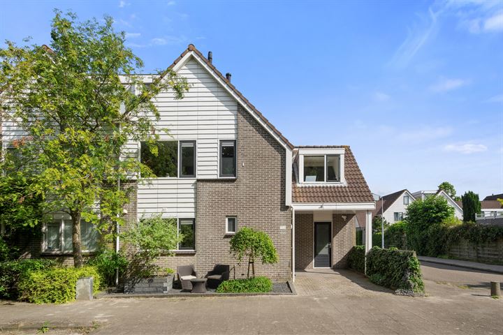 Marga Klompésingel 132 in Hoofddorp foto