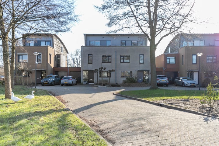 Marga Klompéstraat 4 in Leiden foto