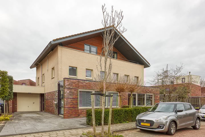 Margaretha van Oostenrijklaan 4 in Leiderdorp foto