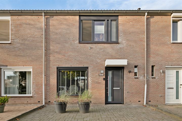 Margarethadreef 23 in Tilburg foto