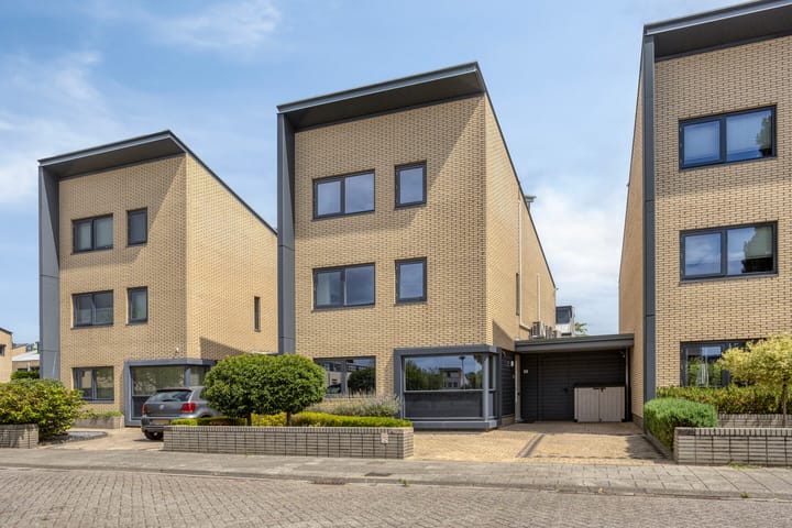 Margrietberg 14 in Roosendaal