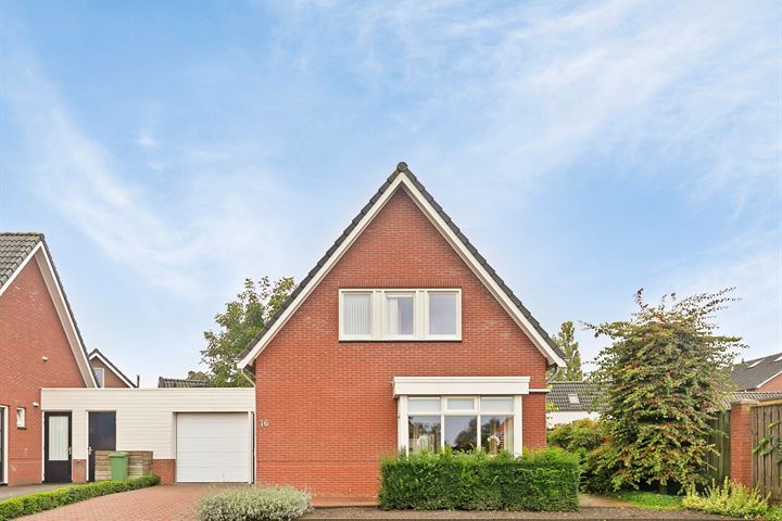 Margrietlaan 16 in Rijssen foto