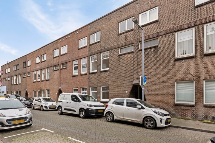 Margrietstraat 8A in Rotterdam foto