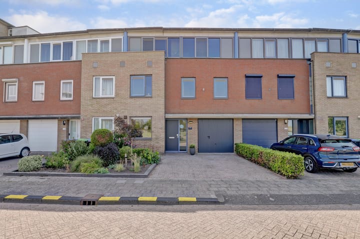 Maria Kleine-Gartmanstraat 126 in Spijkenisse