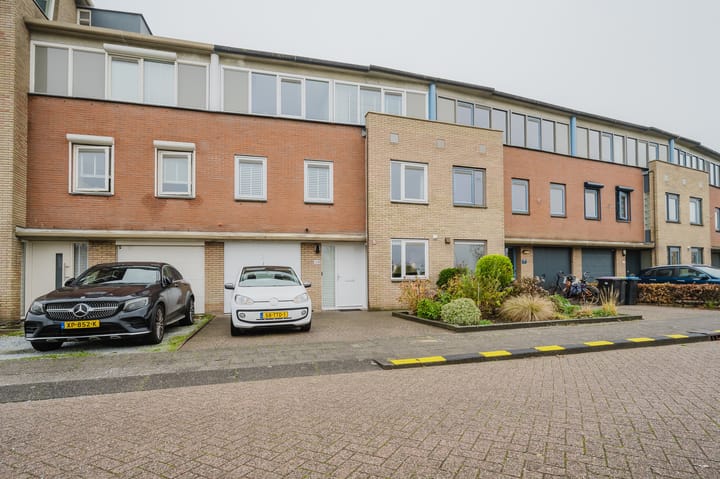 Maria Kleine-Gartmanstraat 128 in Spijkenisse