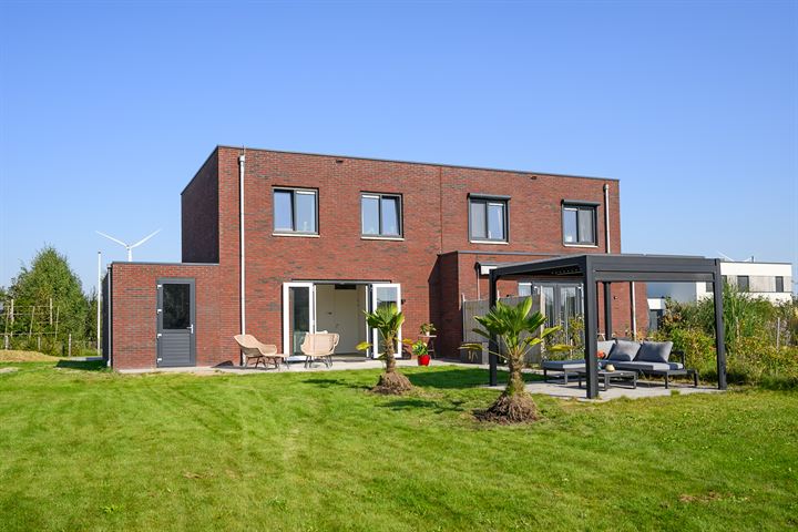 Mária Telkesstraat 4 in Almere foto