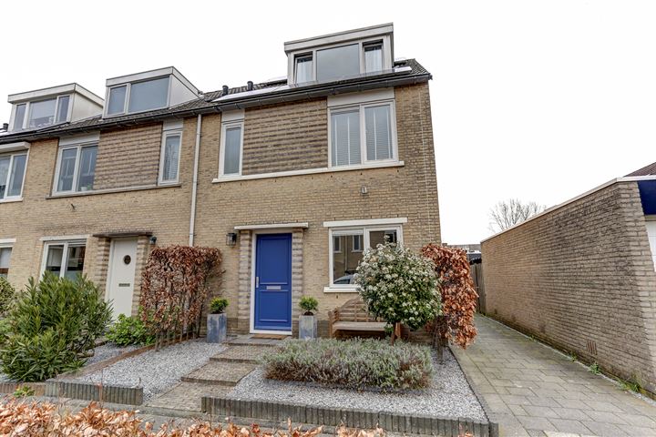 Maria van Osstraat 1 in Hendrik-Ido-Ambacht foto