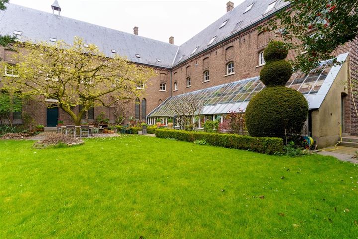 Mariadal 37 in Venlo foto