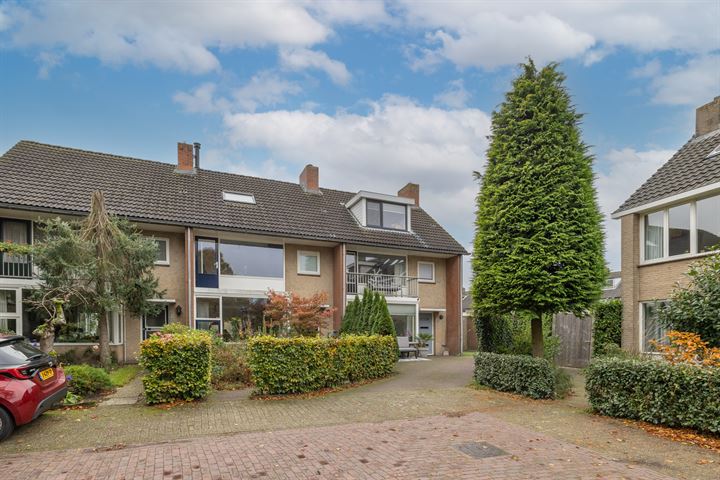 Marianne Philipslaan 16 in Bussum foto