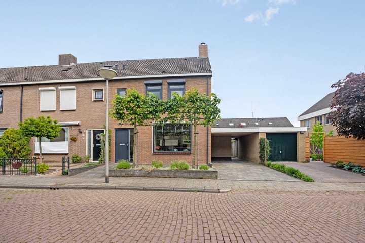 Marie Curielaan 1 in IJsselmuiden foto