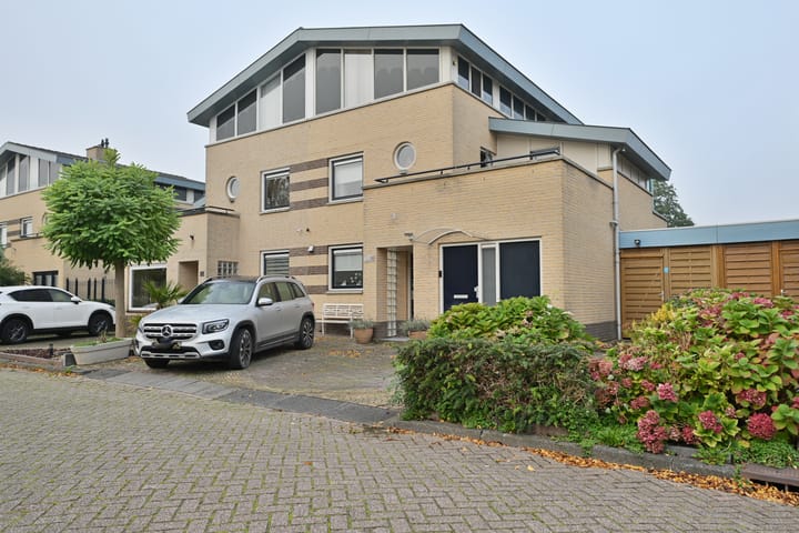 Marie van Regteren Altenastraat 23 in Spijkenisse foto