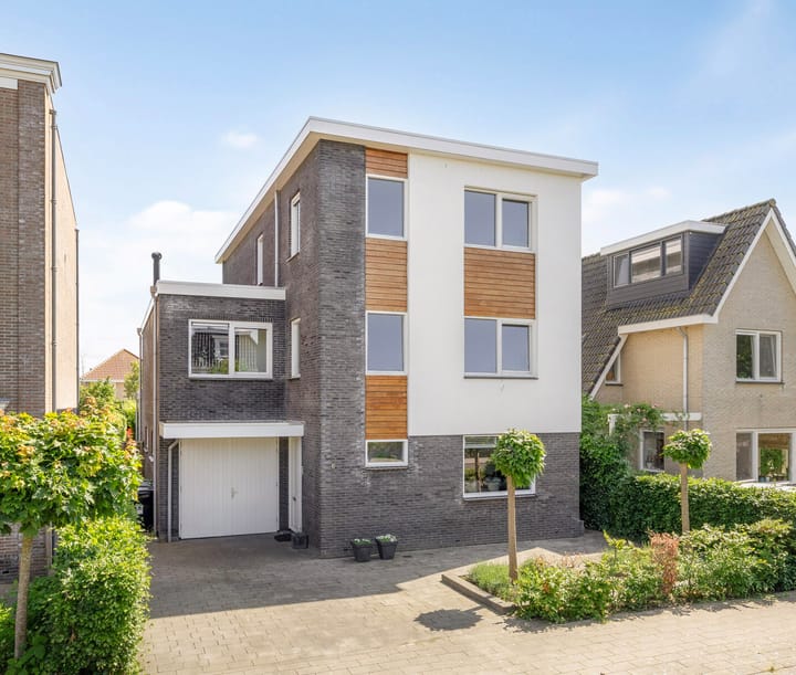 Marifoon 6 in Almere foto