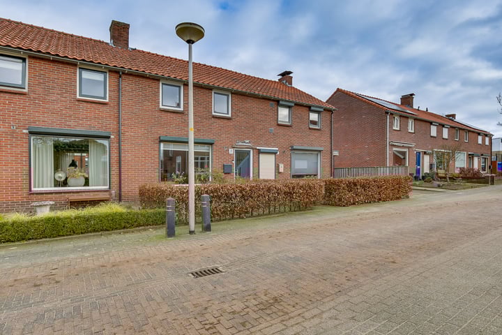 Marijkestraat 13 in Rijssen foto