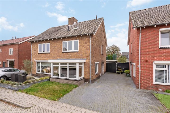 Marijkestraat 20 in Delden foto