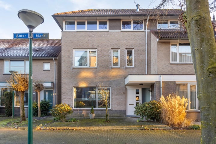 Mark 16 in Veldhoven foto