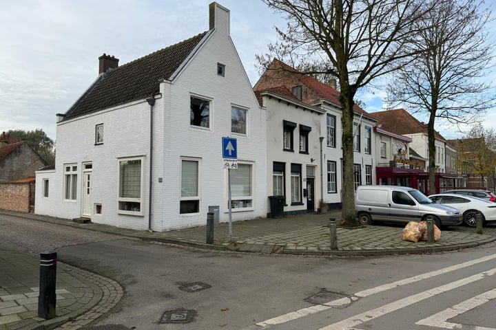 Markt 22 in Aardenburg foto