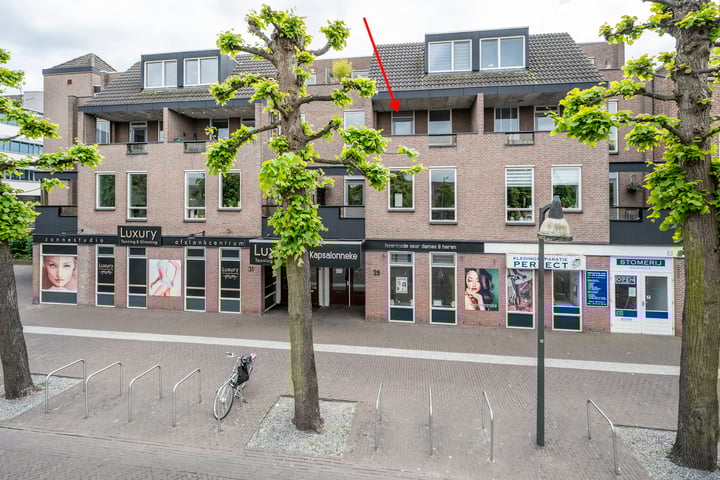 Markt 71 in Uden foto