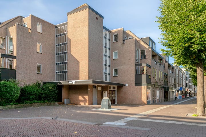 Markt 95 in Uden foto