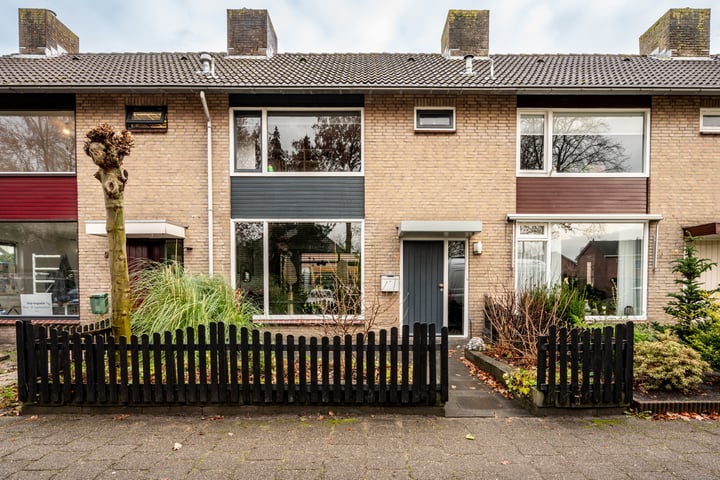 Marmerstraat 11 in 't Harde foto