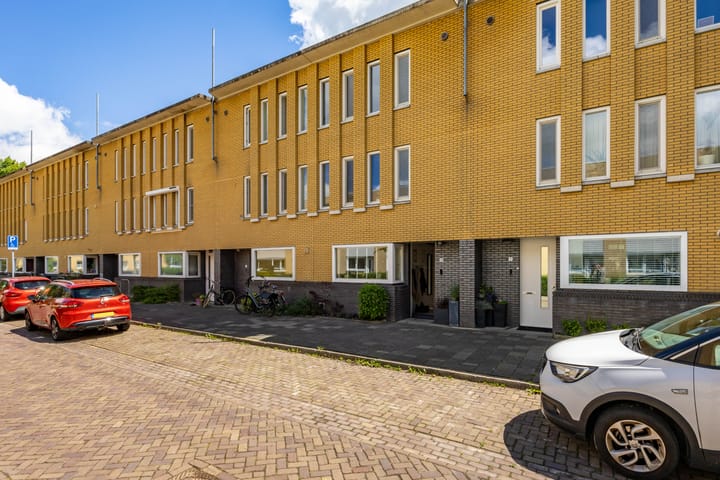 Marowijnestraat 9 in Groningen foto