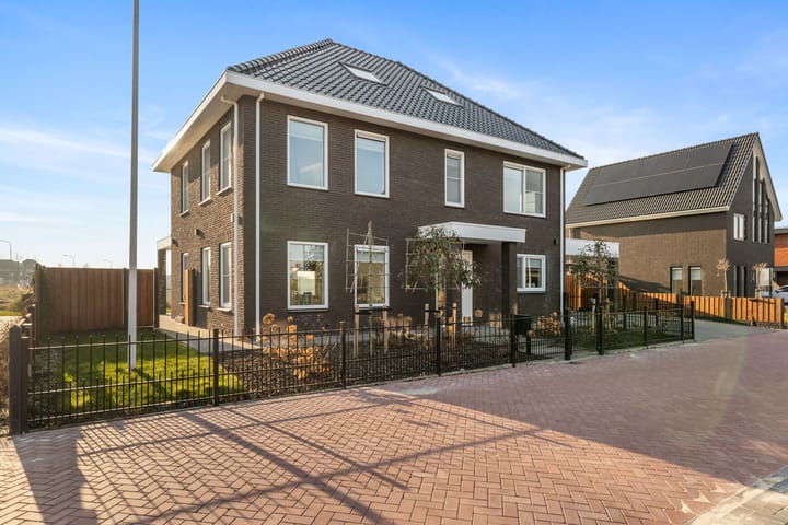 Marten Klompienlaan 56 in Veendam foto