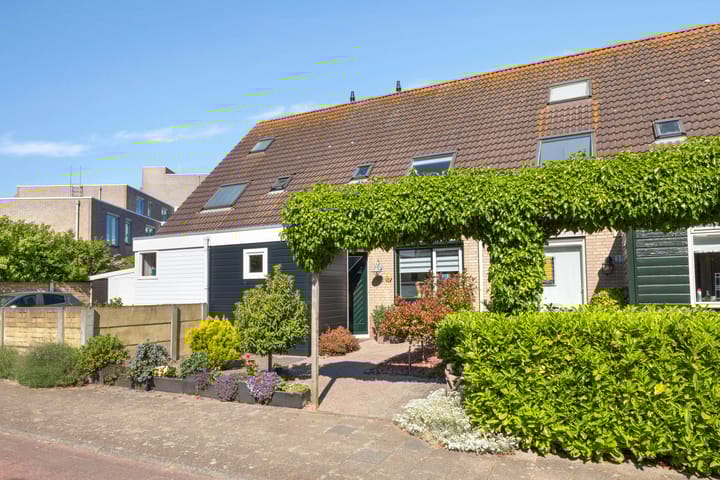 Martin Luther Kinglaan 40 in Hellevoetsluis foto