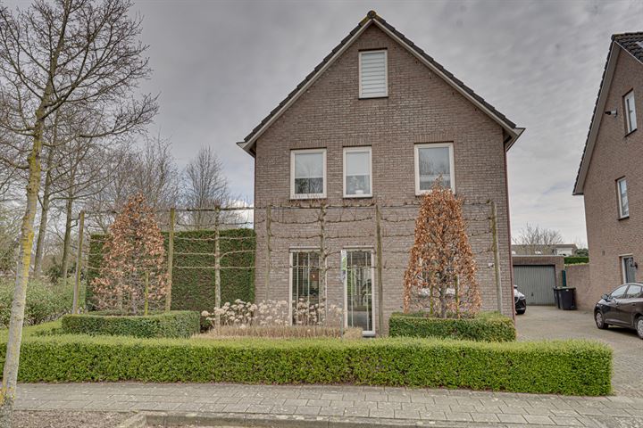 Martinus Nijhofflaan 20 in Kloetinge foto