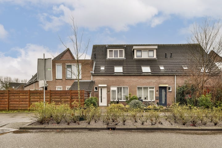 Mastbos 110 in Hoofddorp foto