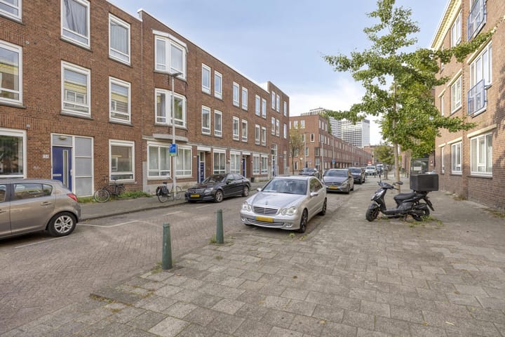 Mathenesserstraat 140B in Rotterdam foto