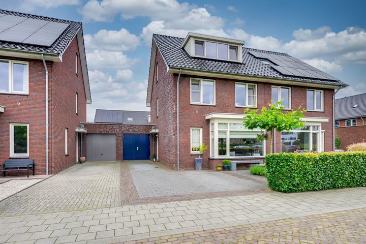 Mathilde Wibautplein 19 in Rijen foto