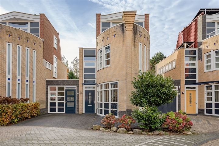 Matissehof 55 in Hoorn foto