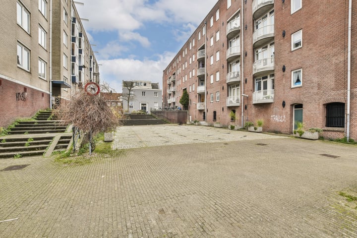 Matrozenhof 119 in Amsterdam foto