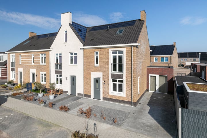 Mattemburgh 44 in Waalwijk foto