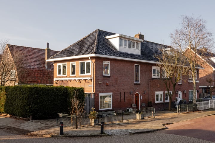Matthijs Sterklaan 2 in Zwanenburg foto