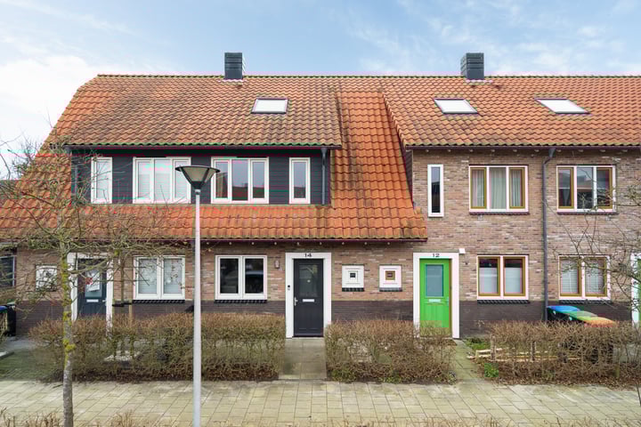 Maurits Escherlaan 14 in Rhoon foto