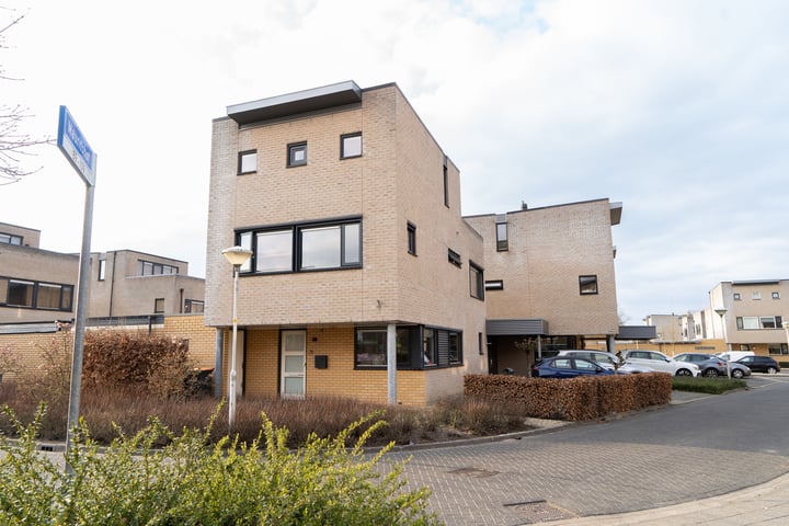 Mauritshof 36 in Vriezenveen