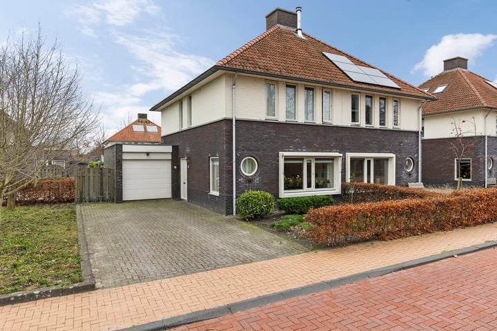 Mauritslaan 21 in Heerenveen foto