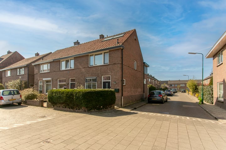 Mauvestraat 11 in Baarn foto