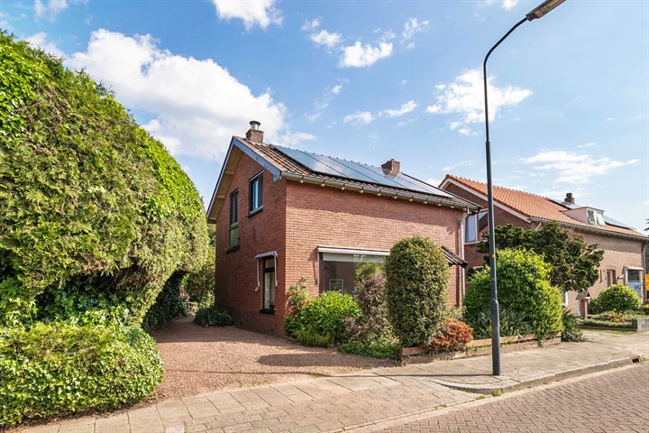 Mauvestraat 6 in Apeldoorn foto