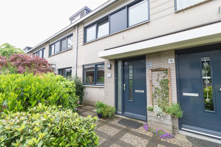 Mazurkastraat 14 in Barendrecht foto
