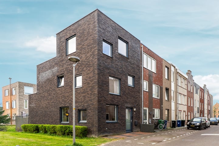 Mazustraat 20 in Almere