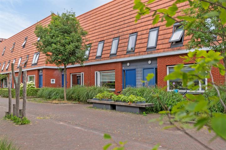 Medanstraat 23 in Groningen foto