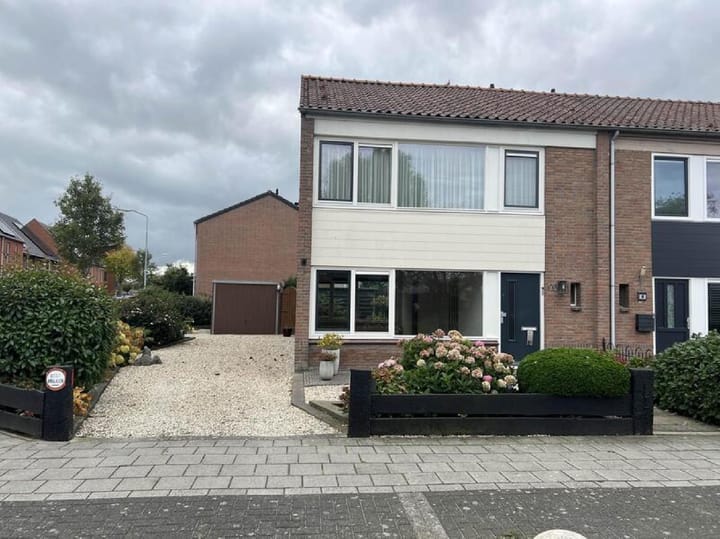 Medelsestraat 90 in Tiel foto