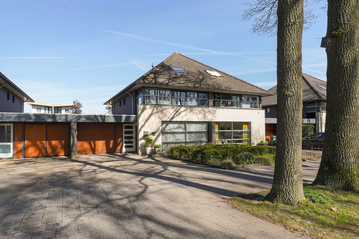 Meerdijk 35 in Waalwijk foto