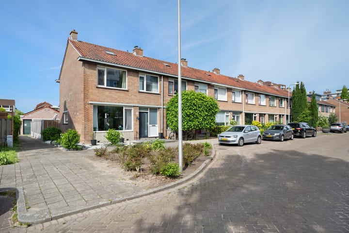 Meerkoetstraat 35 in Capelle aan den IJssel foto